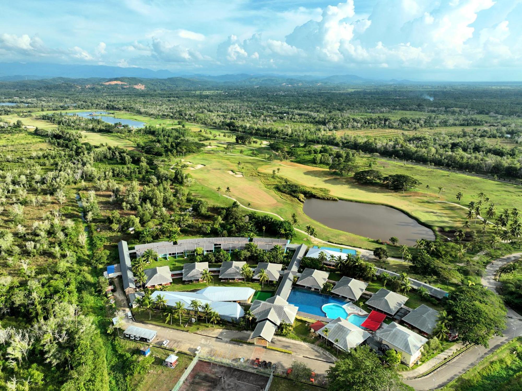 Artitaya Borneo Golf & Resort Papar Exterior photo