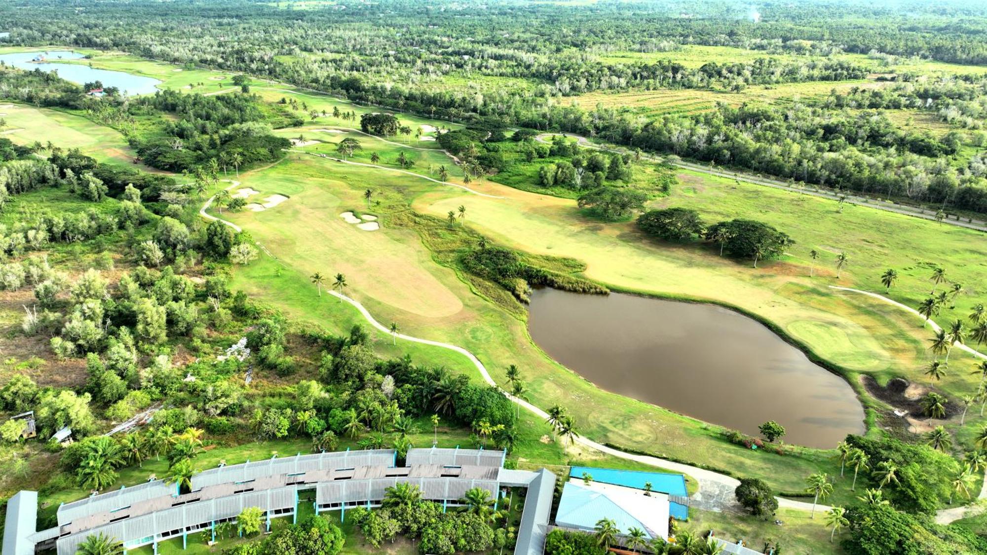 Artitaya Borneo Golf & Resort Papar Exterior photo