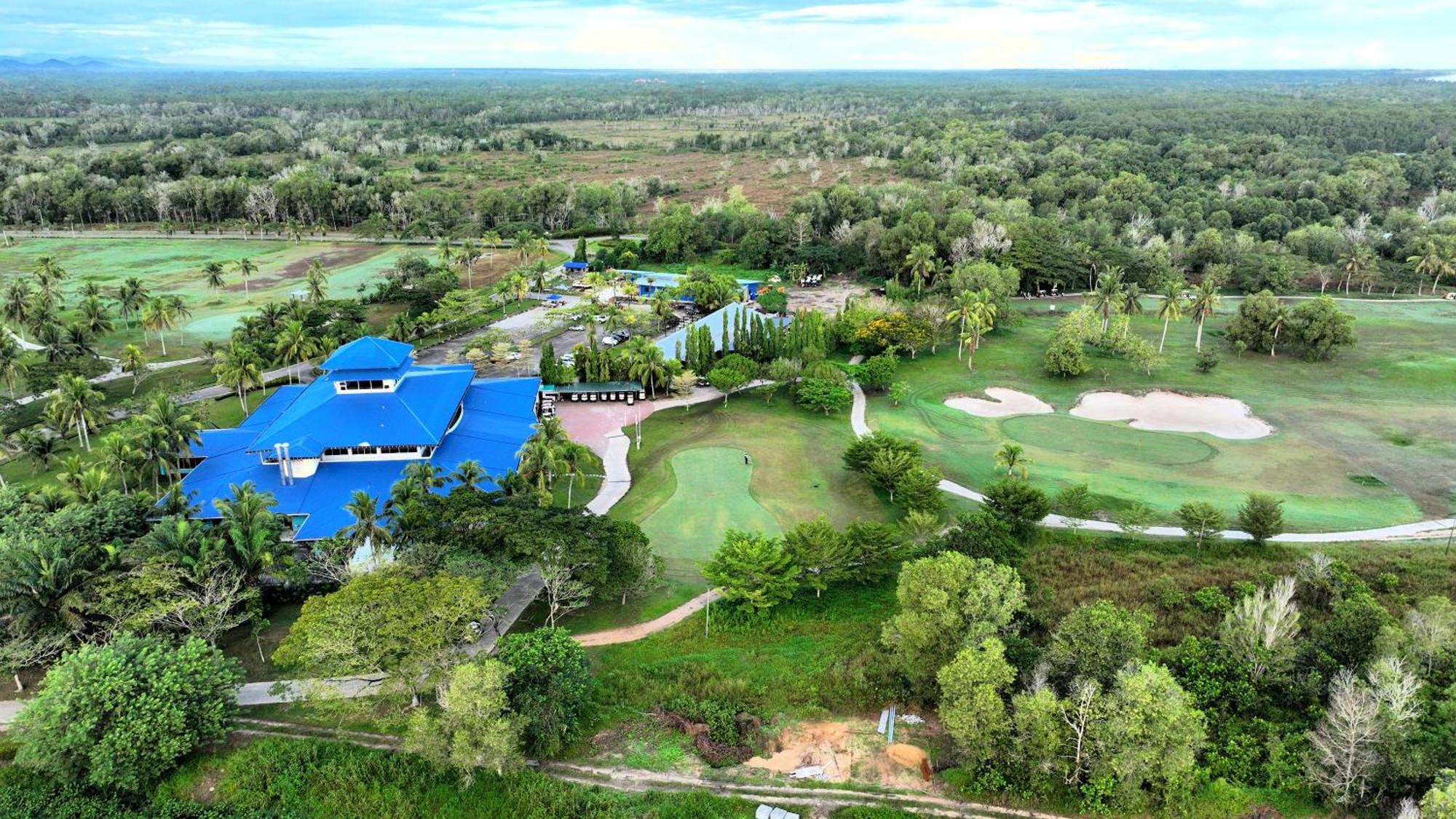 Artitaya Borneo Golf & Resort Papar Exterior photo